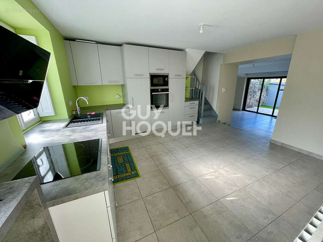 Maison à DOL-DE-BRETAGNE