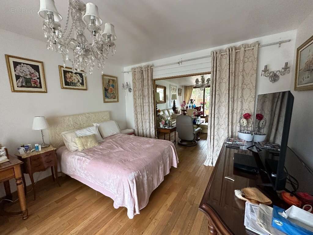 Appartement à FONTENAY-SOUS-BOIS