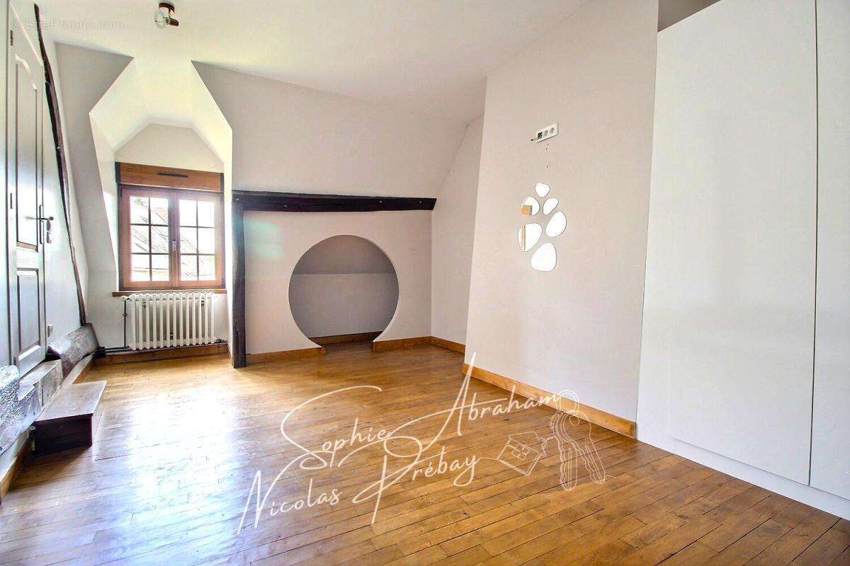 Maison à TOURY