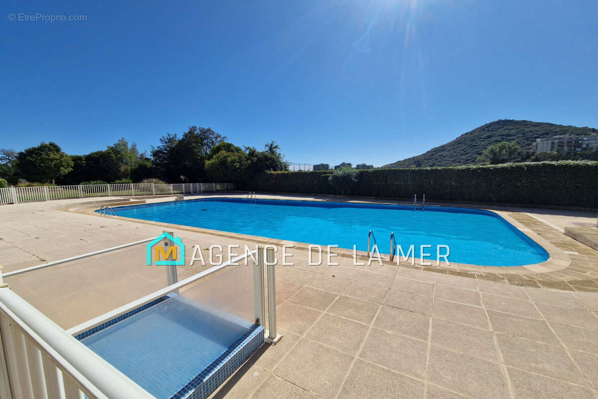 Appartement à MANDELIEU-LA-NAPOULE