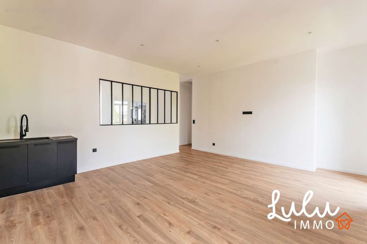Appartement T3 de 82 m2 rénové à neuf  - photo 3