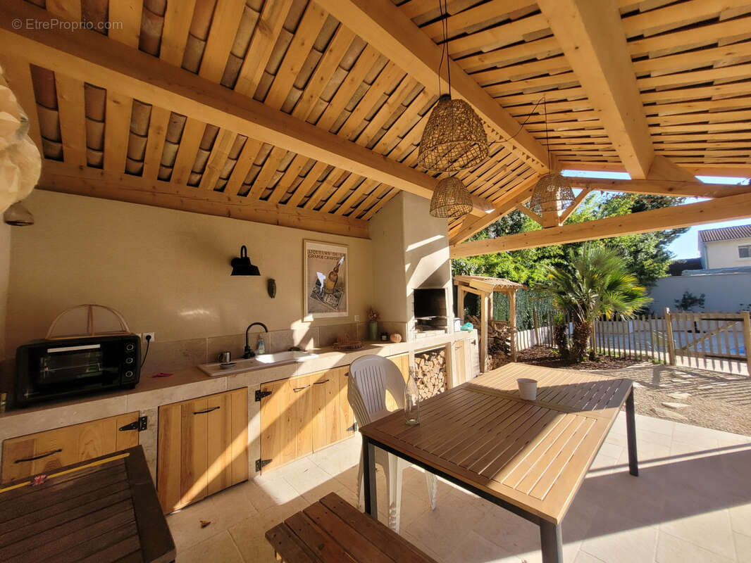 Maison à MONTELIMAR