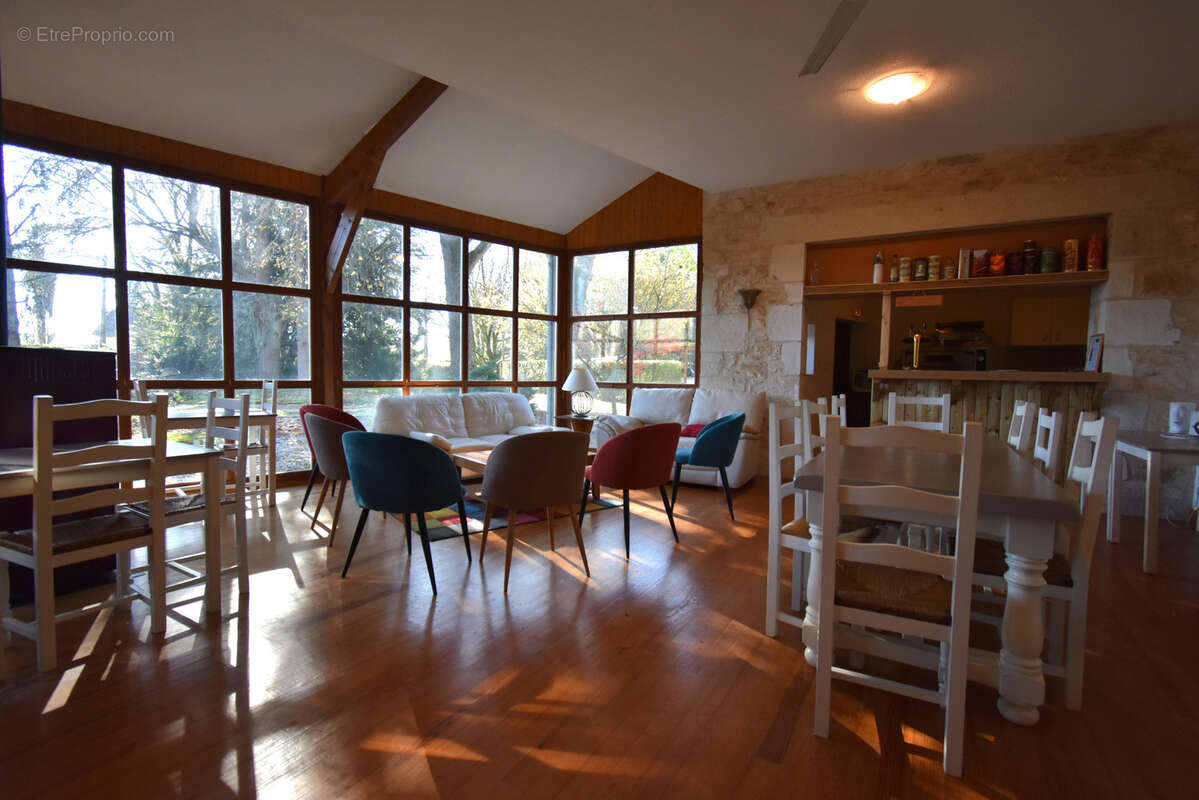 Maison à PUY-L&#039;EVEQUE