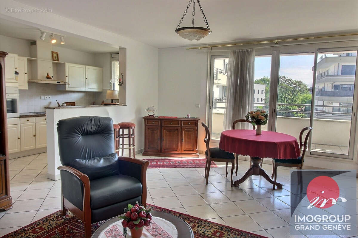 Appartement Divonne Les Bains 3 pièce(s) 86.52 m2 - photo 3