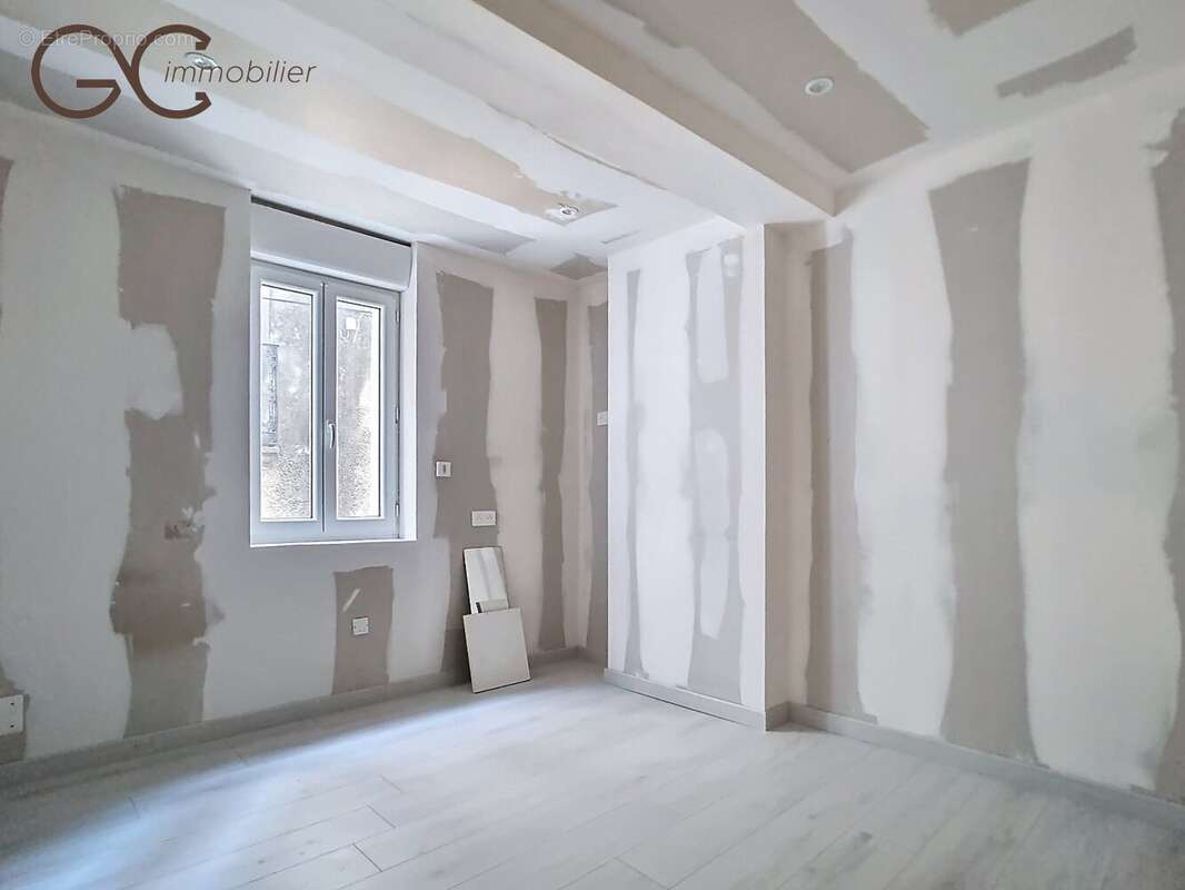 Maison à CESSENON-SUR-ORB