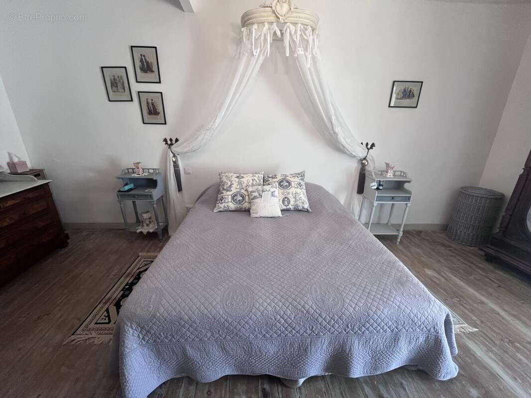 Maison à EYMET