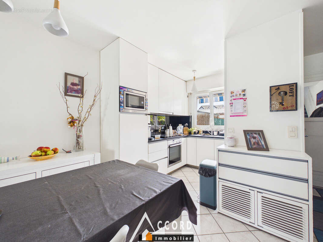 Maison à SARTROUVILLE