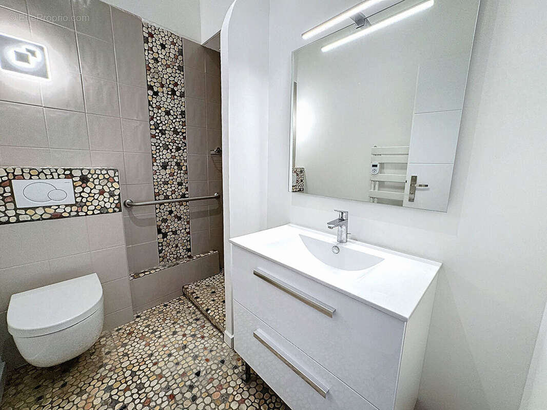 Maison contemporaine - Entièrement rénovée - 130,83m²  - 5 chambres - photo 9