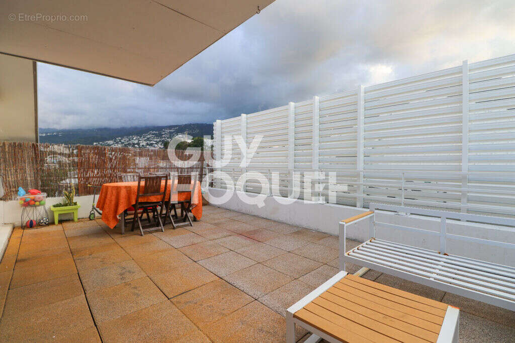 Appartement à SAINT-DENIS