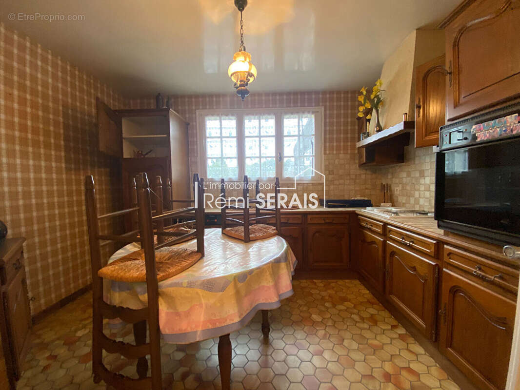 Maison à SAINT-ROCH-SUR-EGRENNE