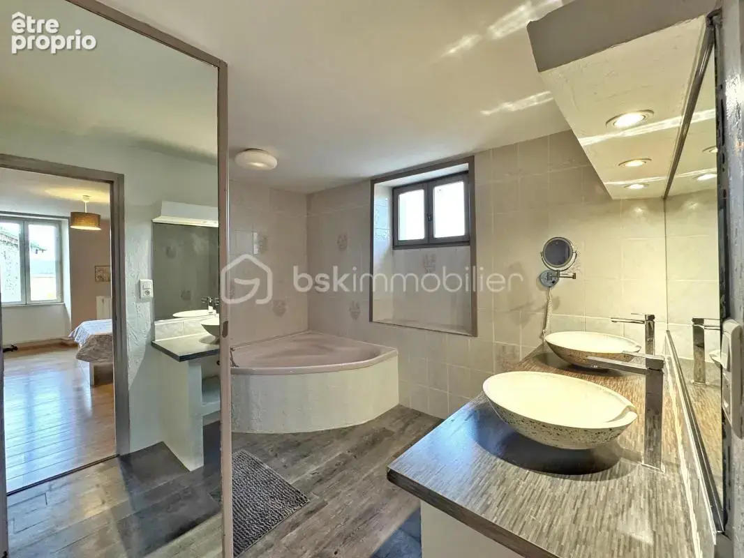 CLÉRIEUX – Maison 176 m² – 4 chambres – Terrain 4 740 m² – Piscine – Dépendances - photo 13