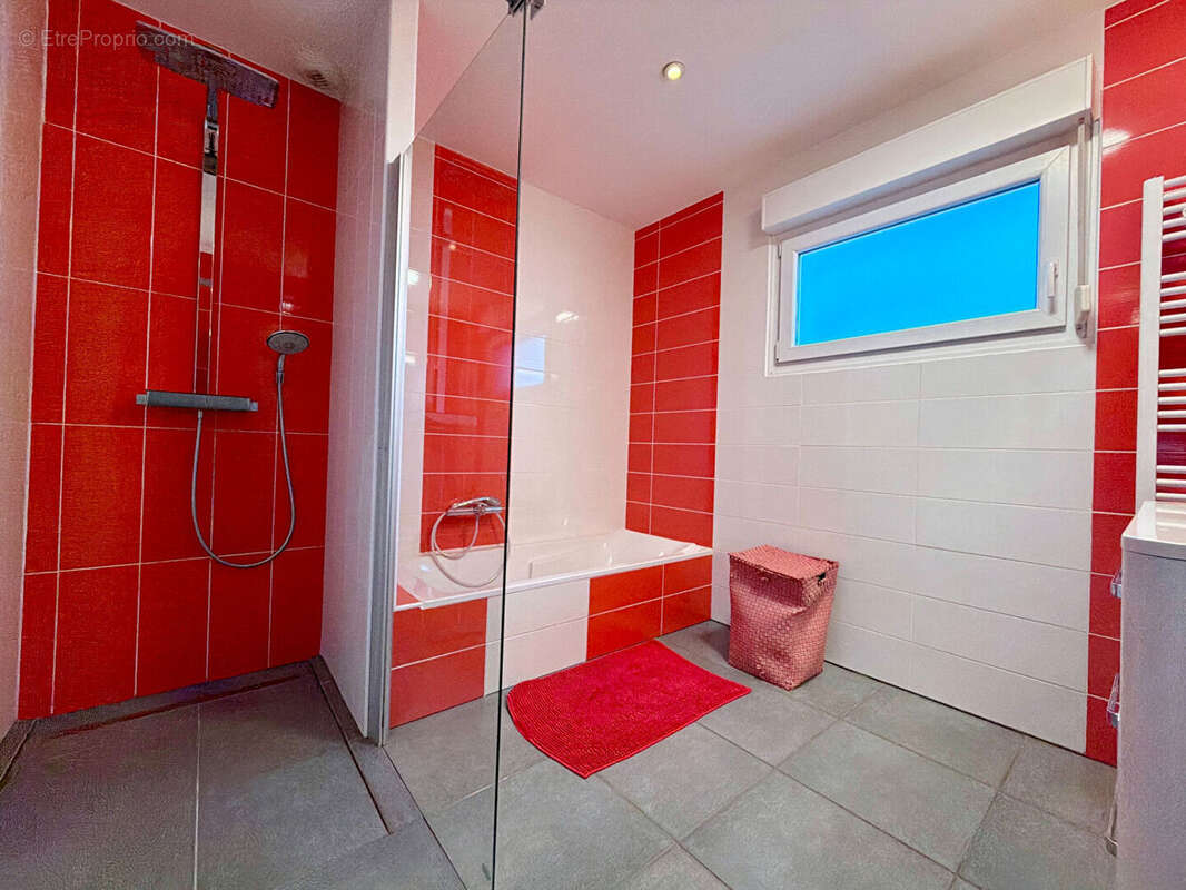 Maison à MONTOIS-LA-MONTAGNE