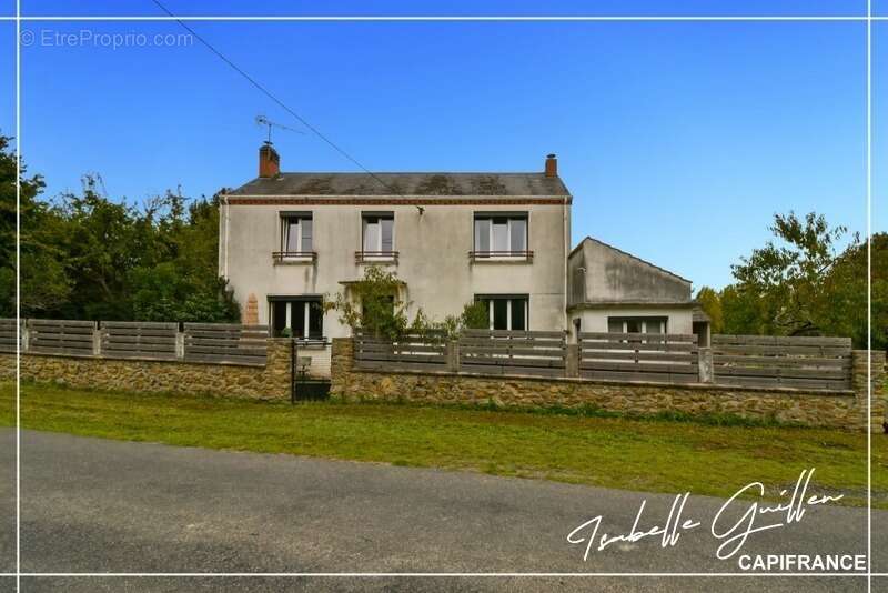 Maison à SAINT-SATURNIN