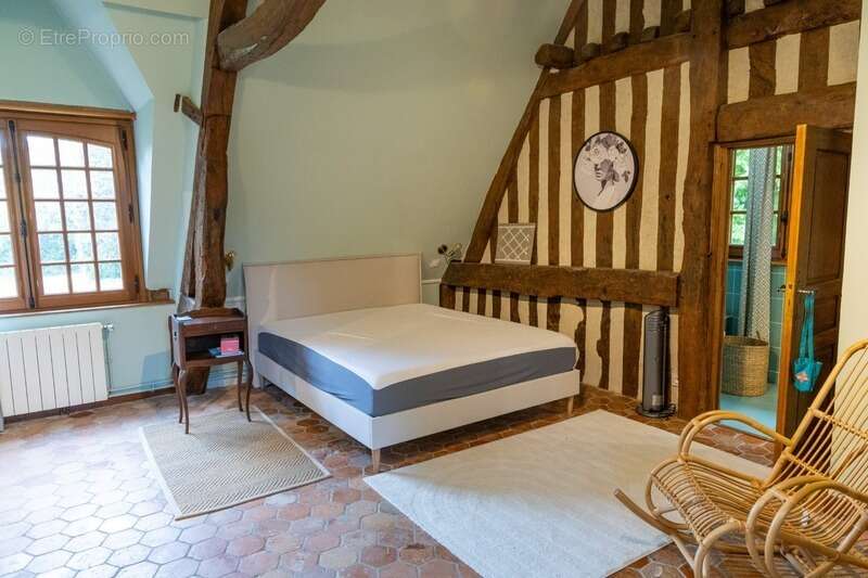 Maison à PONT-L&#039;EVEQUE