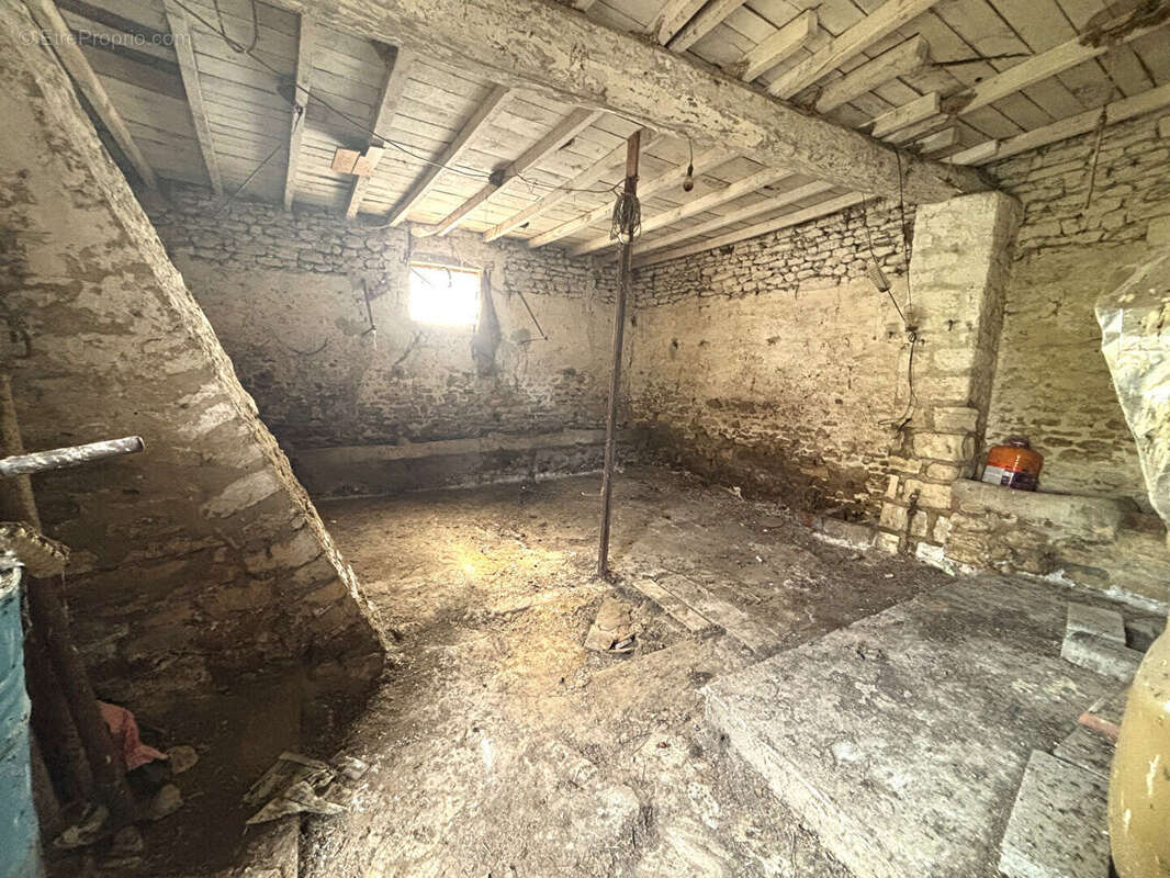 Maison à ULLY-SAINT-GEORGES