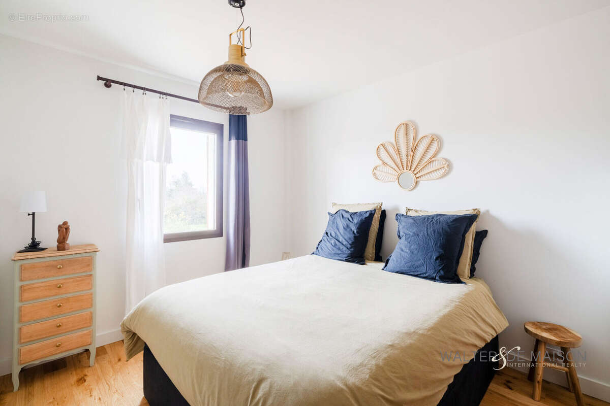 Maison à CHATEAURENARD