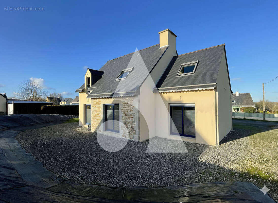 Maison à PLOREC-SUR-ARGUENON