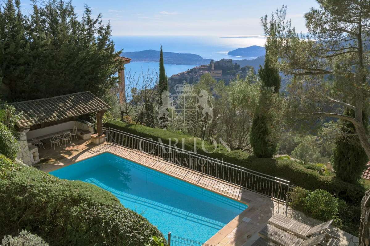Maison à EZE