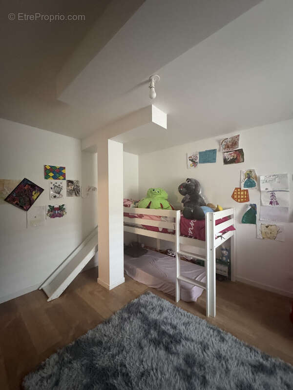 Appartement à EVETTE-SALBERT