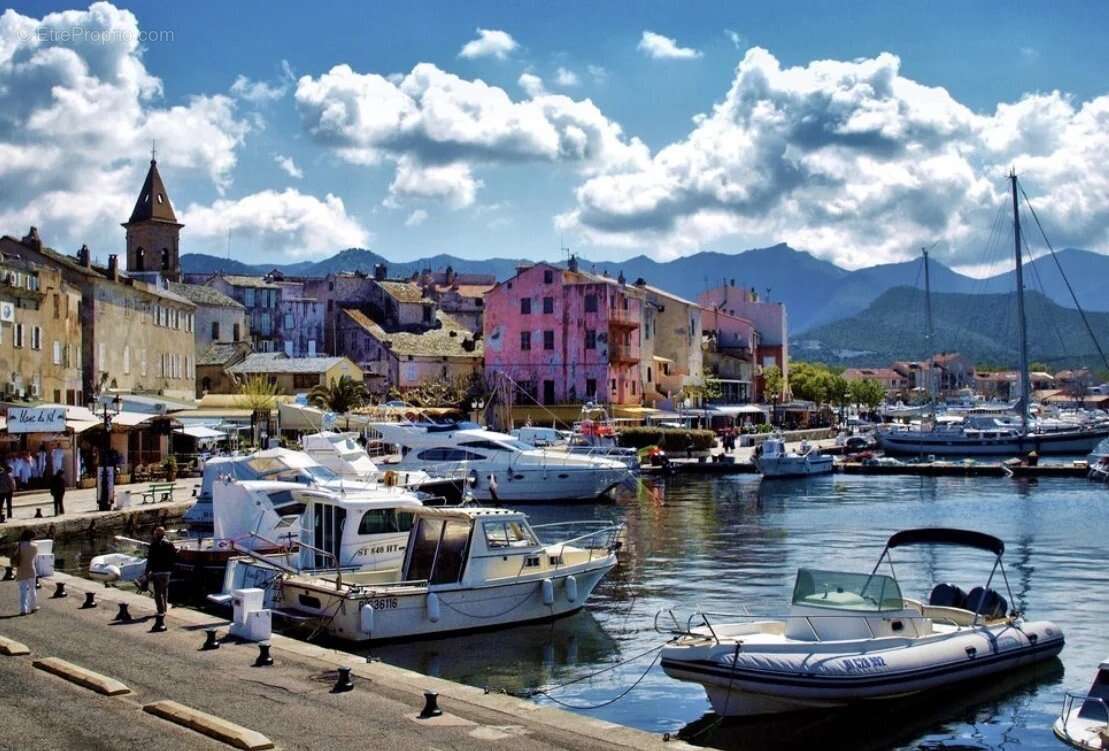 Appartement à SAINT-FLORENT