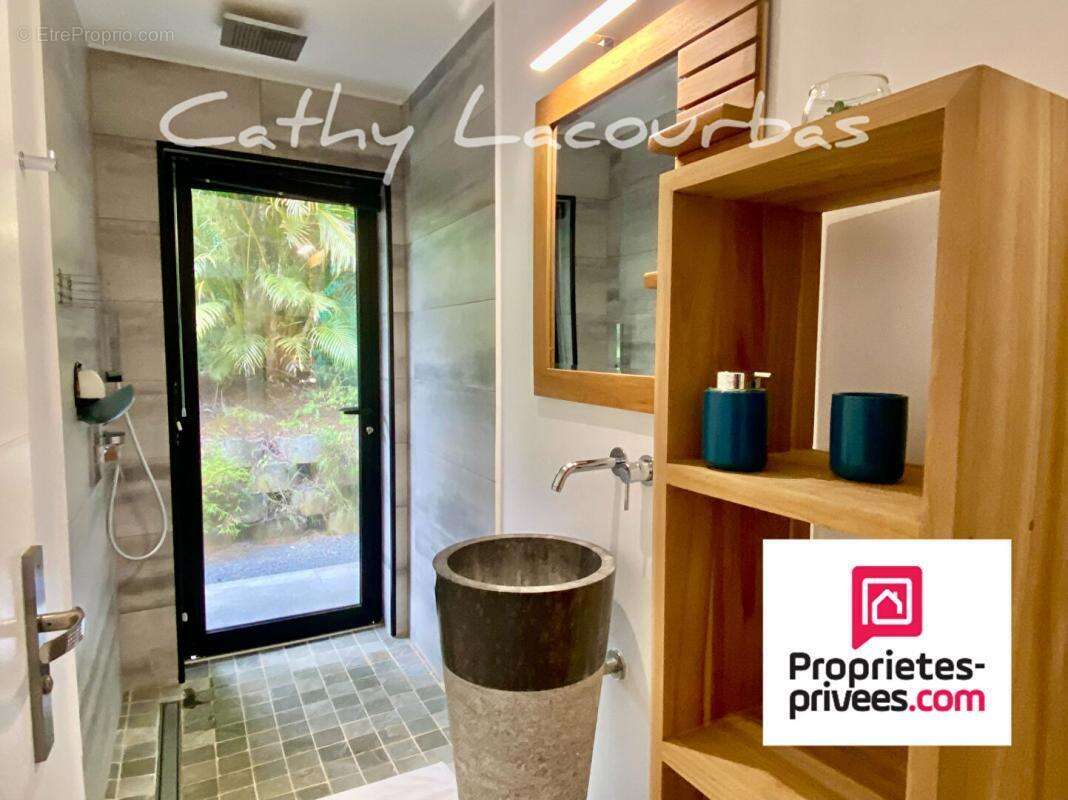 Maison à PETIT-BOURG