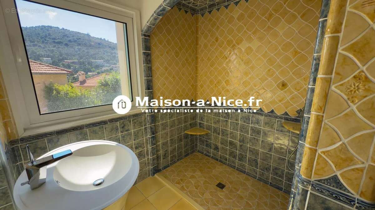 Maison à LA TURBIE