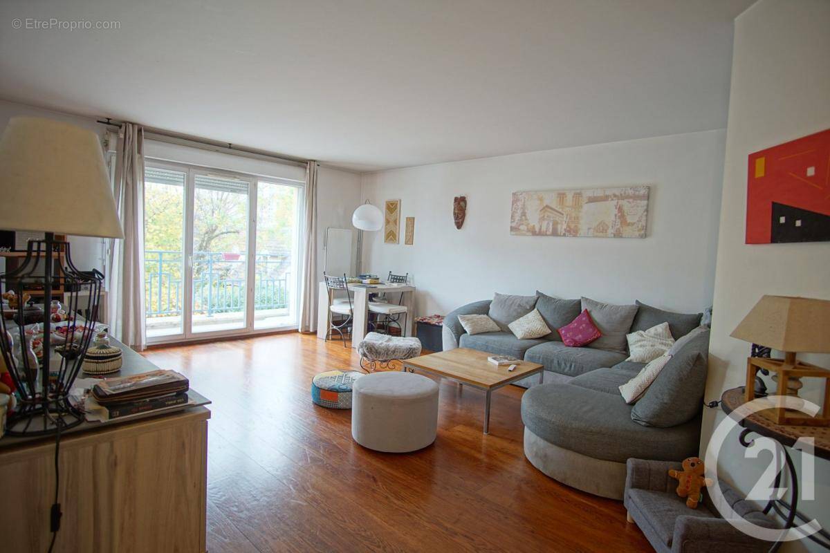 Appartement à CHOISY-LE-ROI