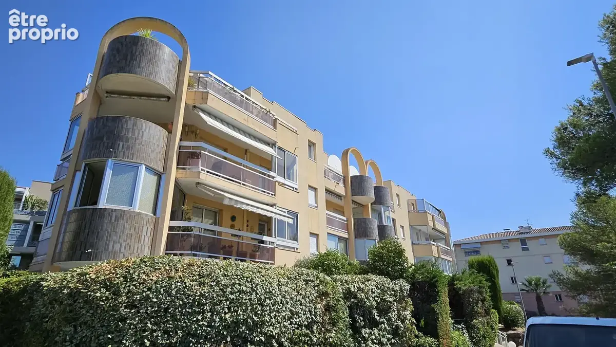 Photo Appartement à Saint-Raphael au prix de 196 000€