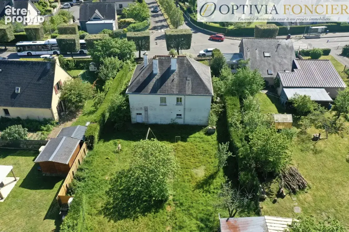 Maison t6 sur sous-sol laillé en centre bourg - 108 m2 - photo 4