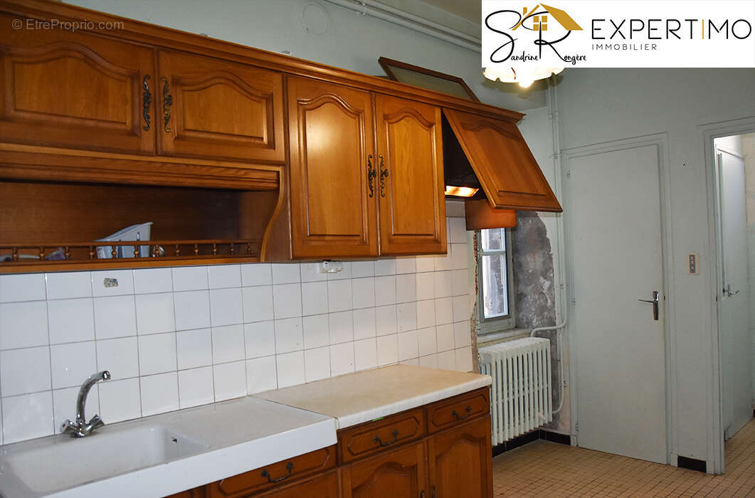 Maison à SAINT-GERVAIS-D'AUVERGNE