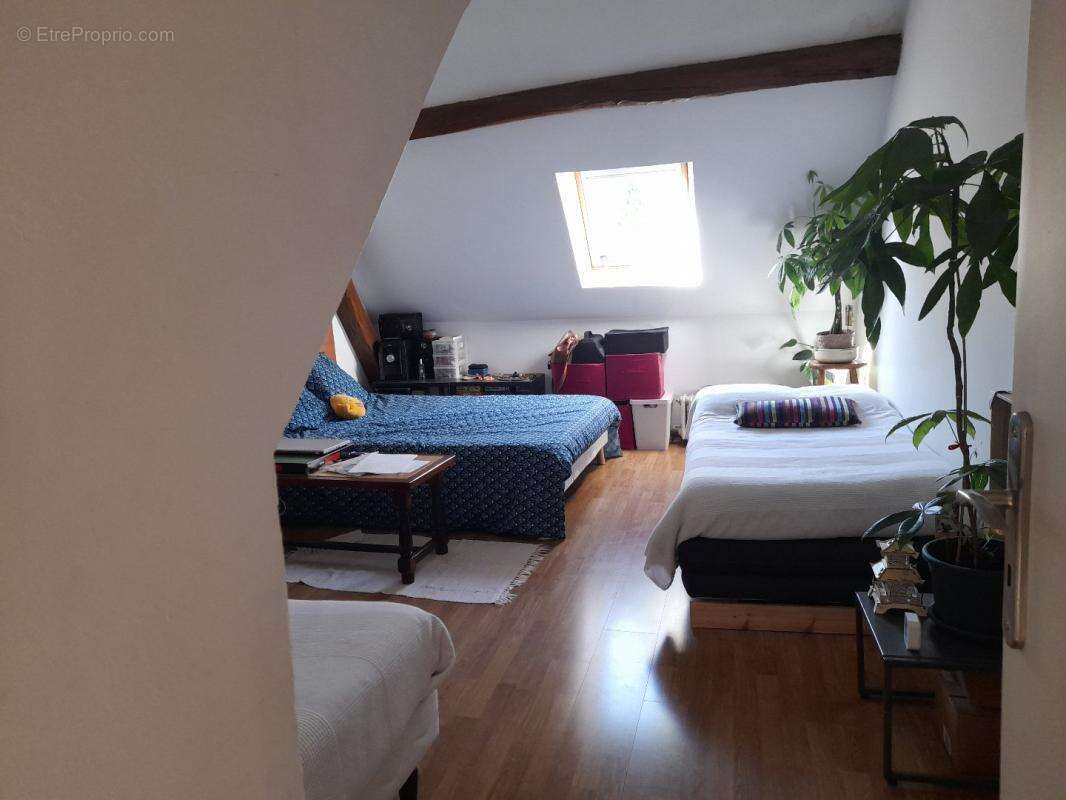 Maison à MONTGIVRAY