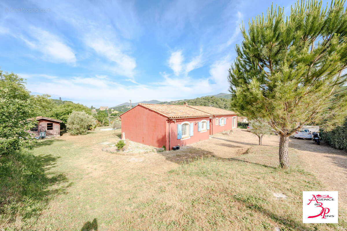 Maison 146 m² à Collobrieres  - photo 2