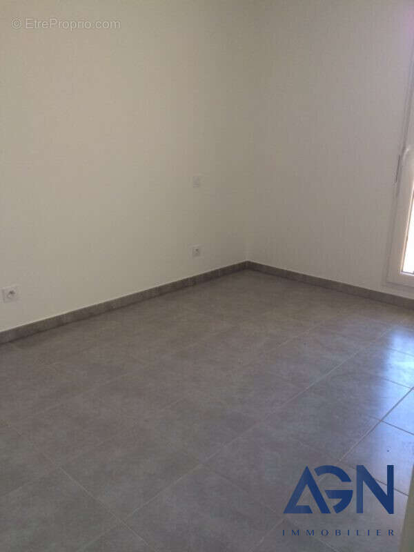 Appartement à SAINT-JEAN-DE-VEDAS