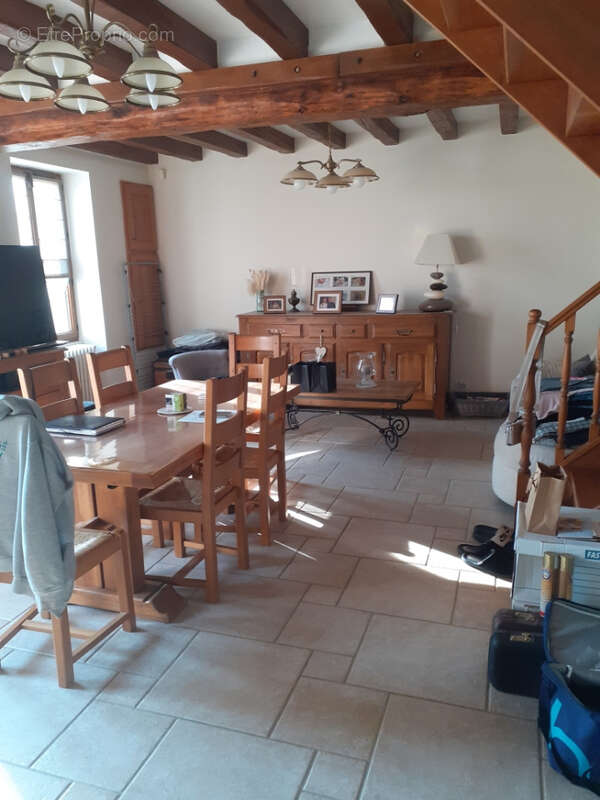 Maison à MENERVILLE