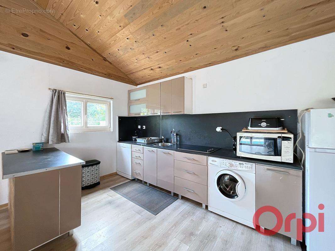 Maison à SAINT-GERMAIN-CHASSENAY