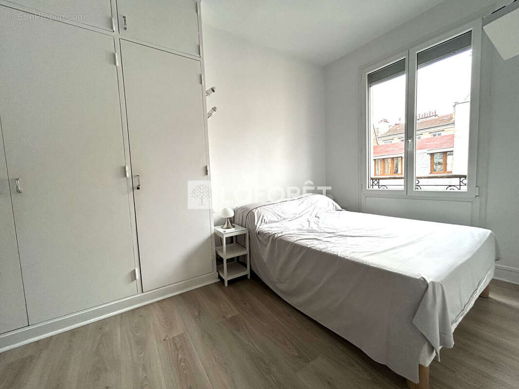 Appartement à PARIS-14E