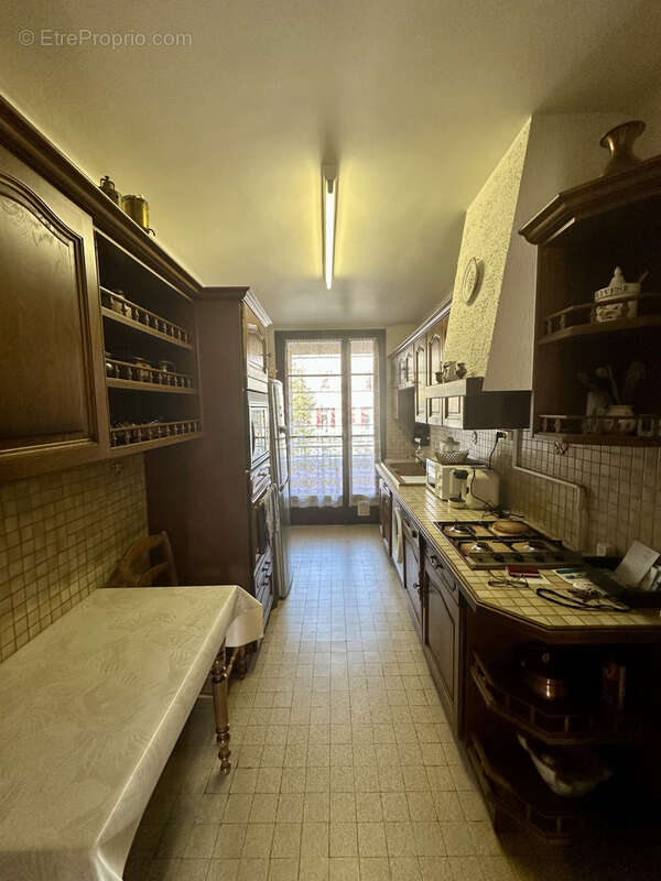 Appartement à MARSEILLE-3E