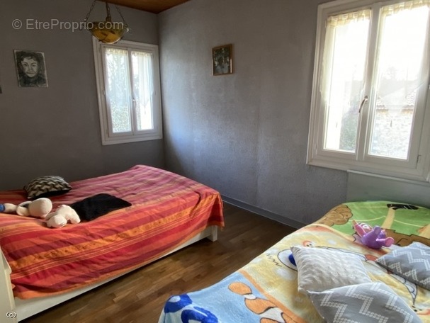 Maison à NANTEUIL-EN-VALLEE