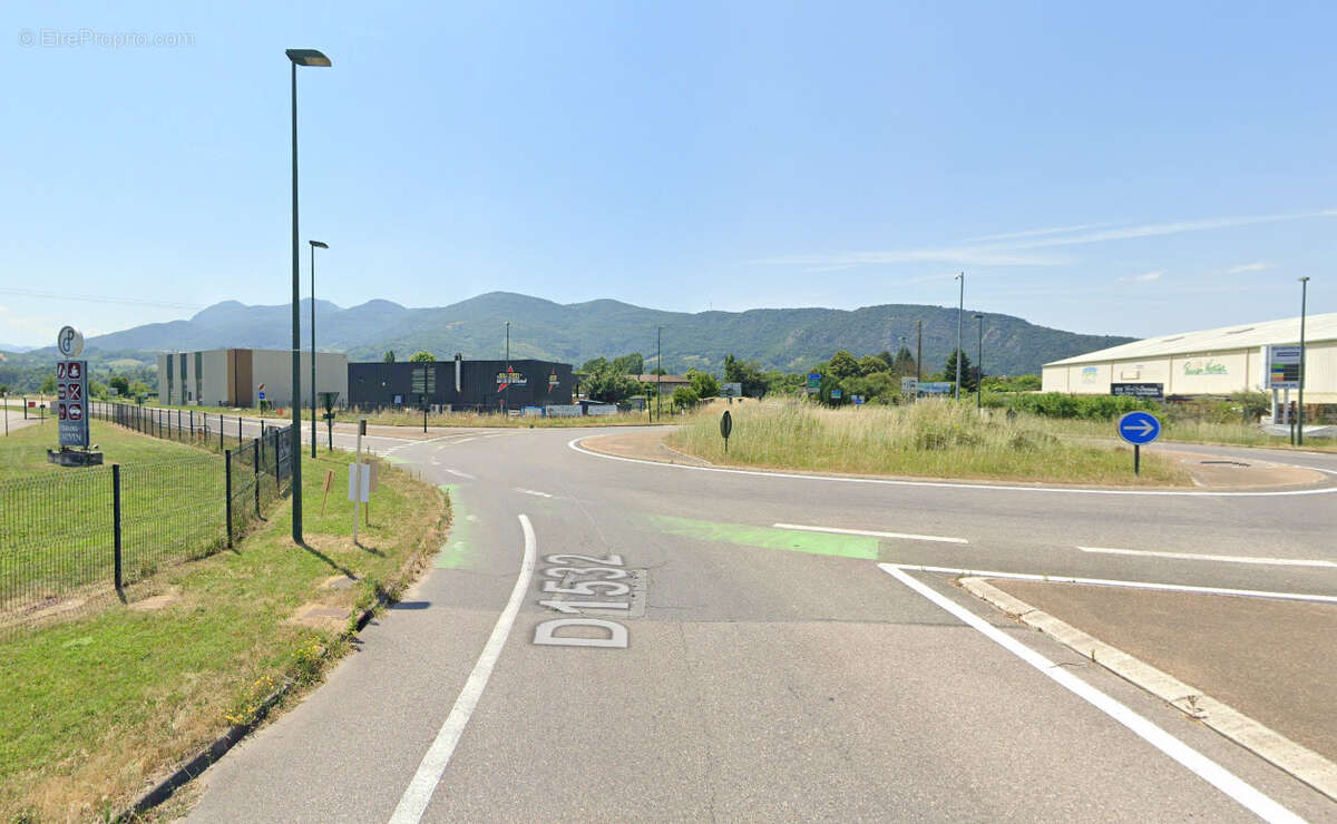 St-Just-de-Claix, axe passant, terrain de 1900m2 - photo 3