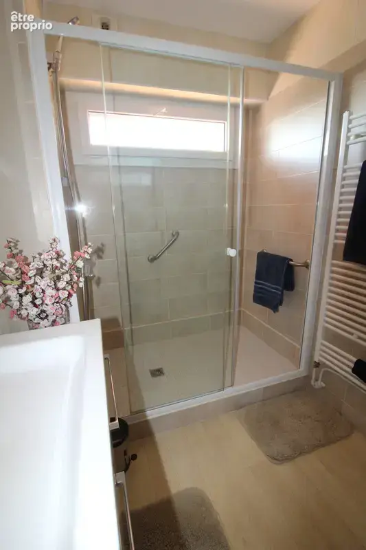 Appartement avec ASCENCEUR à vendre avec 3 CHAMBRES et 5 pièces LA ROCHE SUR YON (85) - photo 41