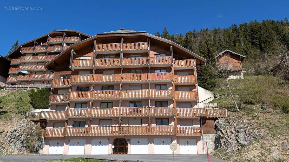 Appartement 43 m² à Le Biot  - photo 2