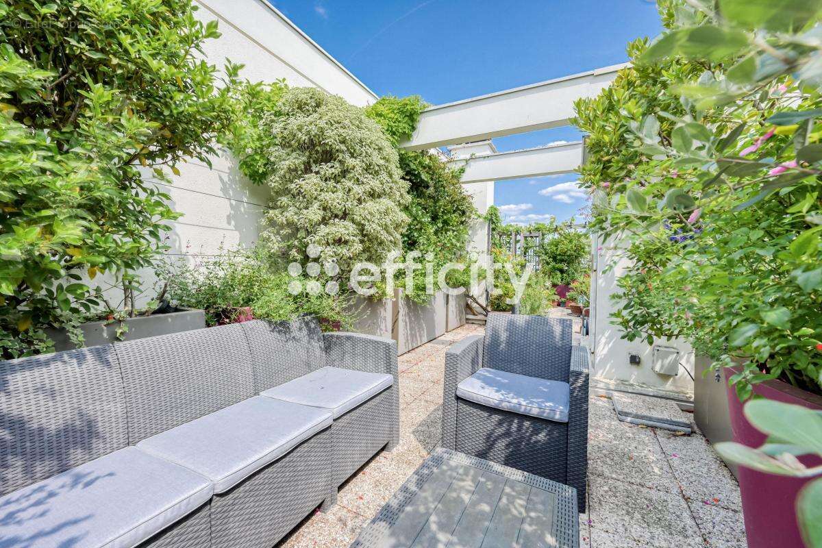 Appartement à MONTROUGE