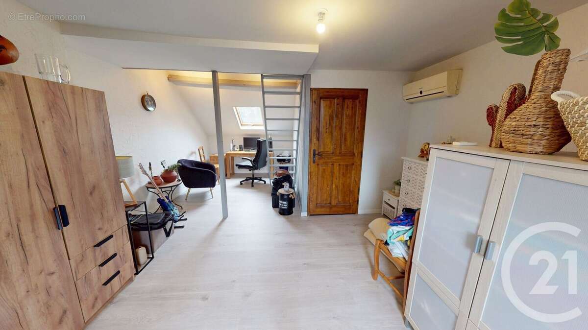 Maison à SAINT-QUENTIN