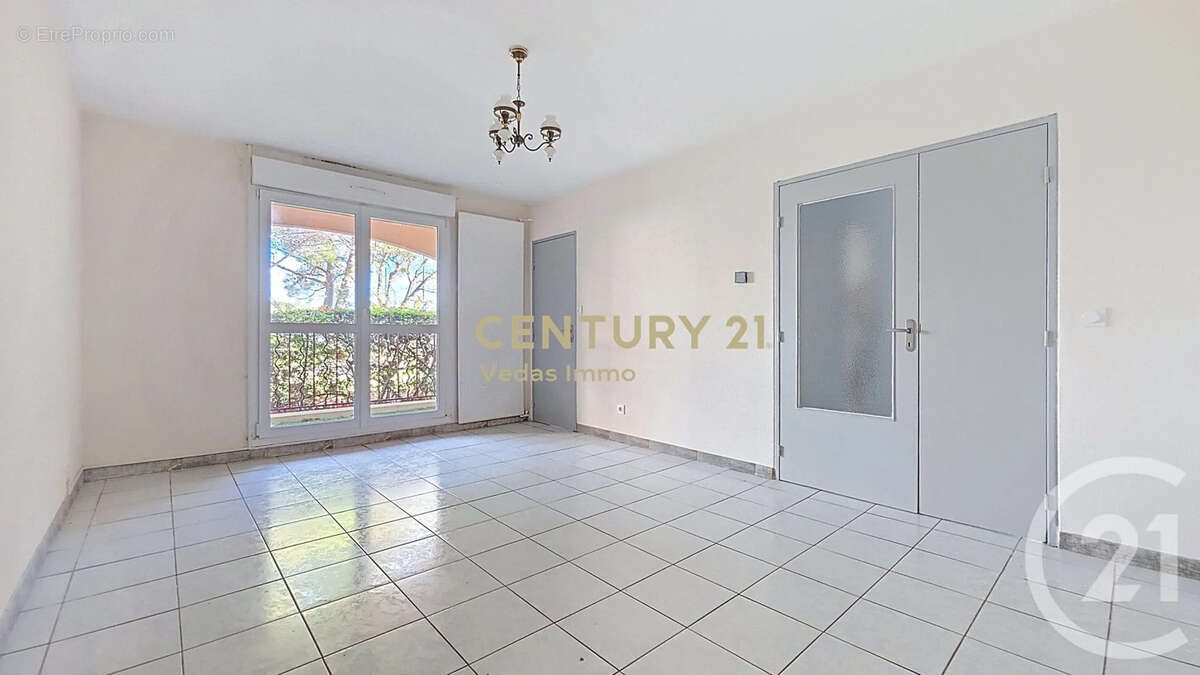 Appartement à LATTES