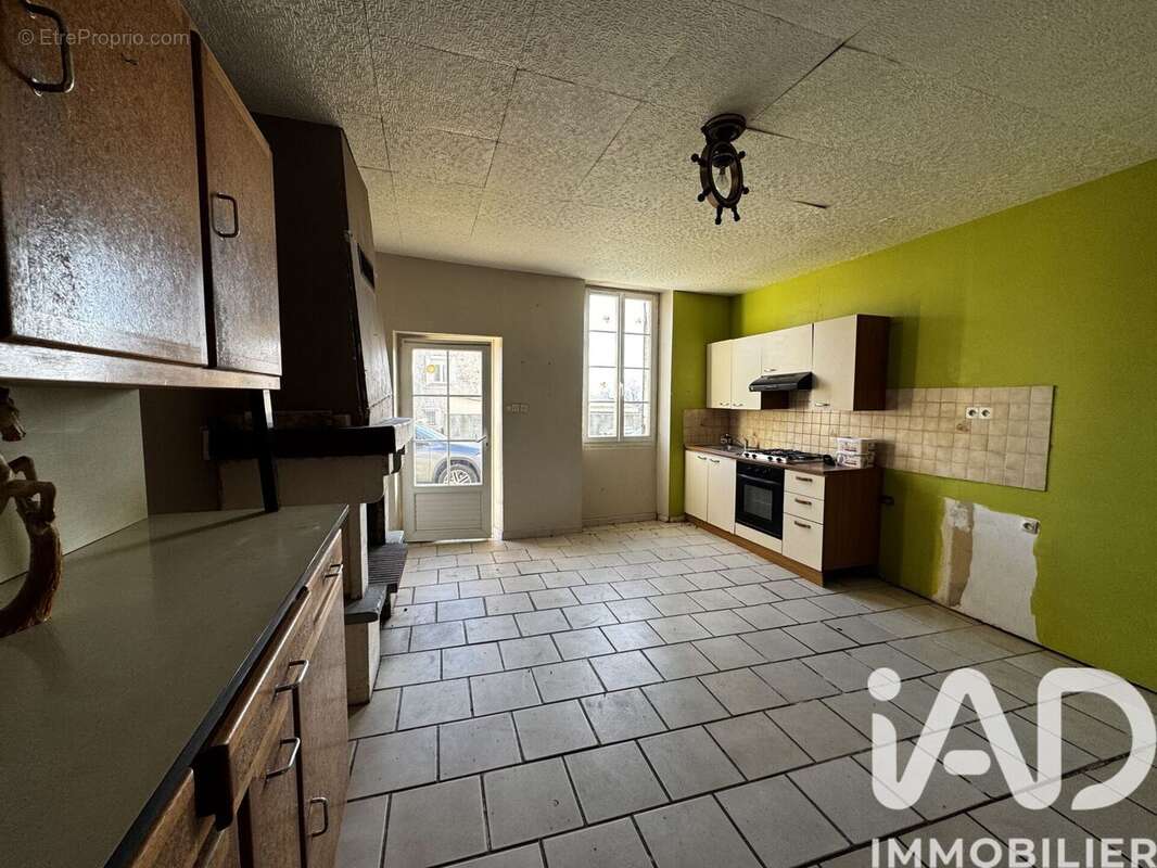 Photo 3 - Maison à SAINT-BONNET-SUR-GIRONDE
