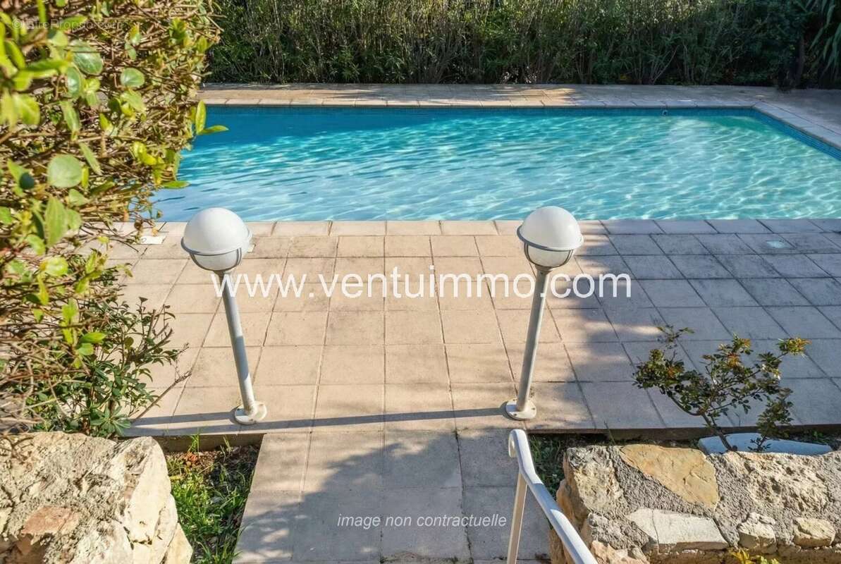 Maison mitoyenne de 111 m² avec piscine à Mougins - photo 3
