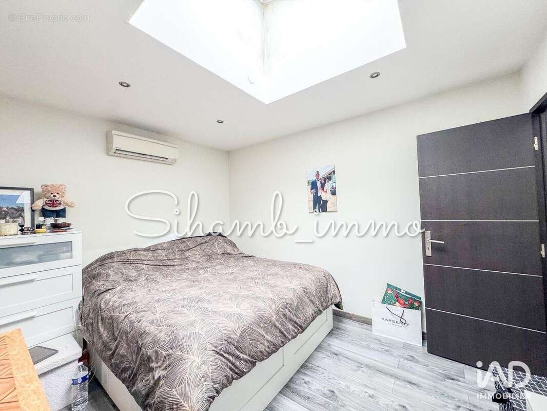 Photo 6 - Commerce à SAINT-MAUR-DES-FOSSES