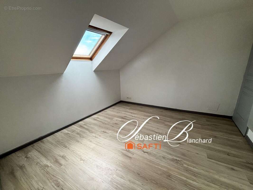 Photo 3 - Appartement à CHATILLON-EN-MICHAILLE