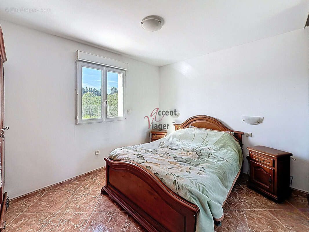 A vendre en viager occupé maison en campagne de Saint Andiol. - photo 9