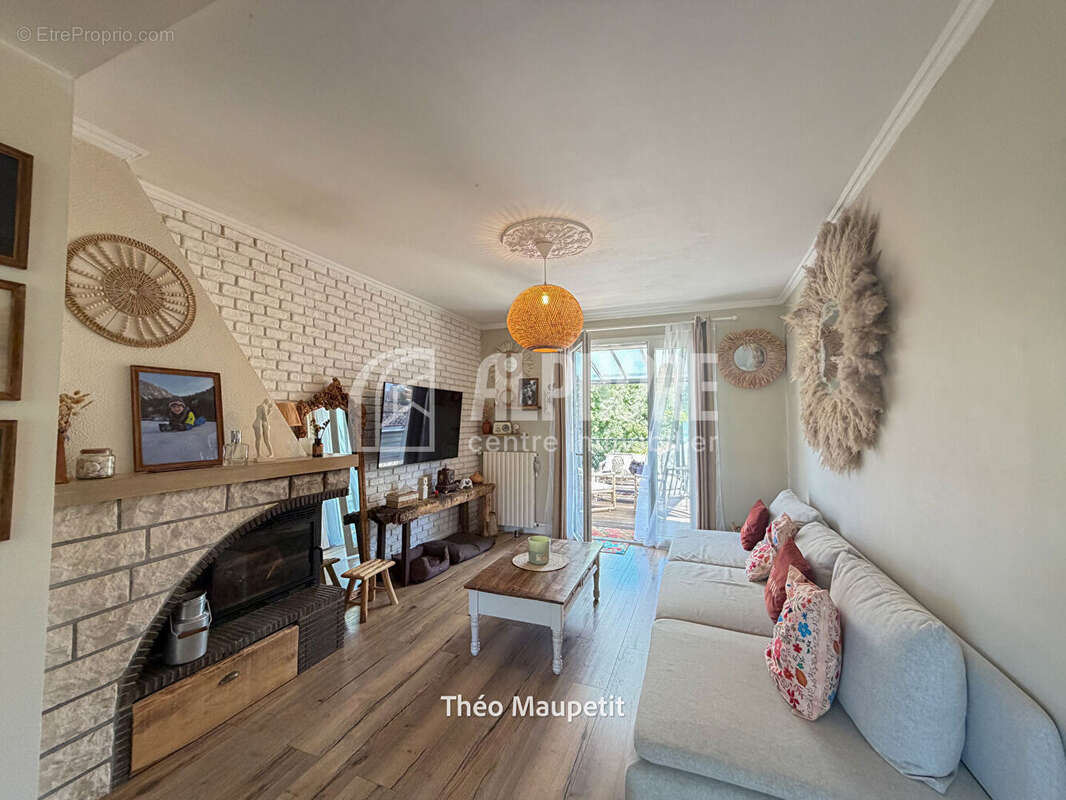 Maison à NESMY